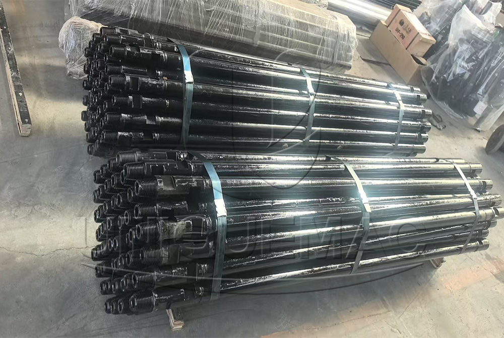 UY260 for El Salvador260928 4 - UY260 Crawler Water Well Drilling Rig with Air Compressor and Custom Drill Rods for El Salvador